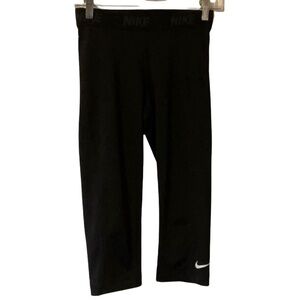 NIKE Dri Fit Crop Leggings